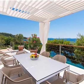 4 Bedroom Beachfront Villa near Trogir, Sleeps 8-10